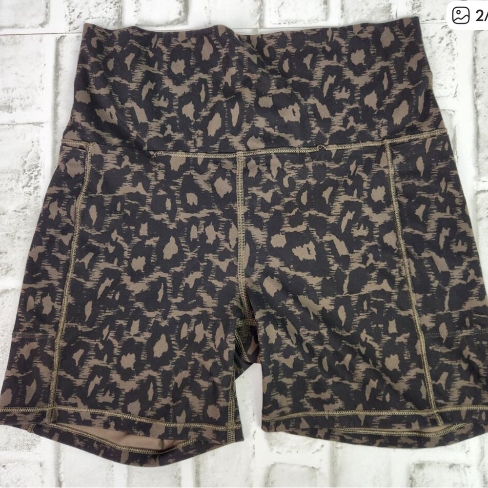 Vuori Leopard-Print Pocket Bike Shorts in Black and Olive